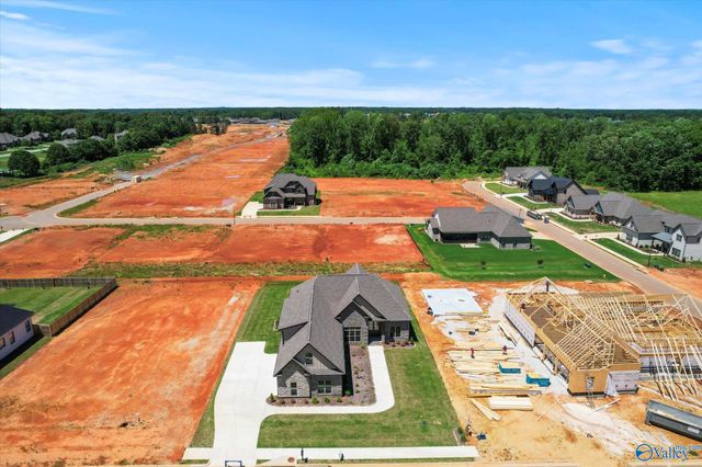 22949 Gunner Circle, Athens, AL 35613