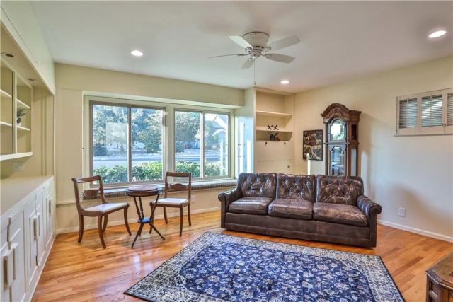 846 W 10th Street, Claremont, CA 91711