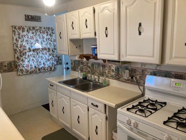 121 Pennsylvania, Monessen, PA 15062