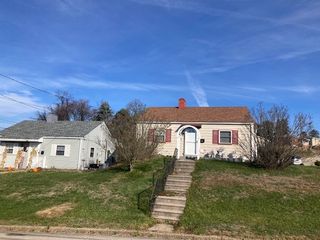 121 Pennsylvania, Monessen, PA 15062