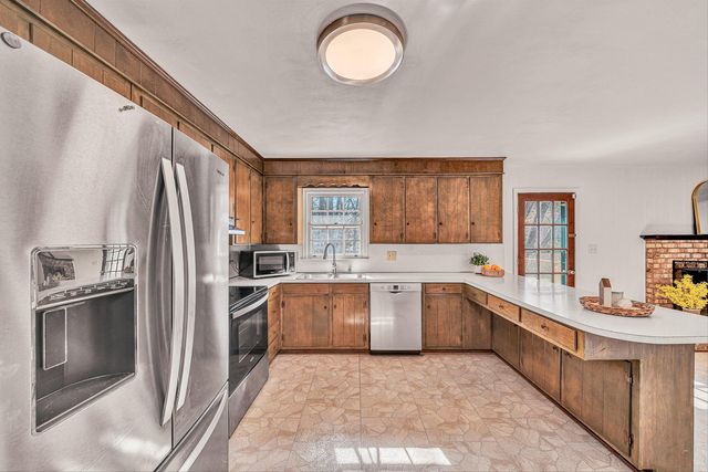 5918 Green Ridge RD, Roanoke, VA 24019