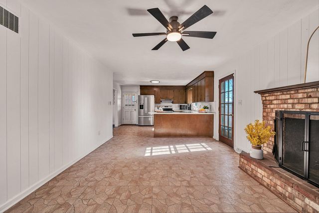 5918 Green Ridge RD, Roanoke, VA 24019