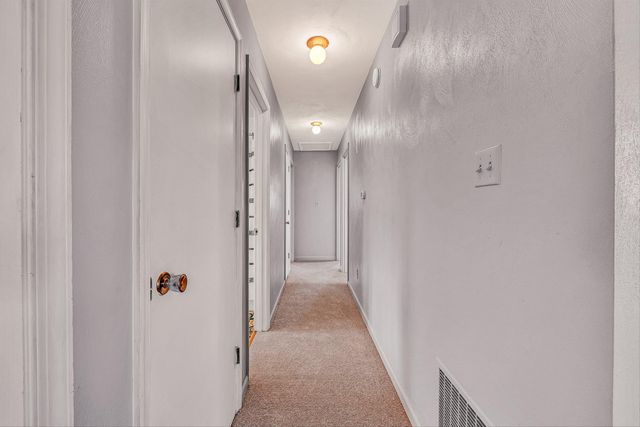 5918 Green Ridge RD, Roanoke, VA 24019