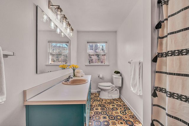 5918 Green Ridge RD, Roanoke, VA 24019