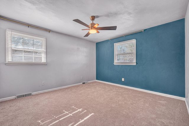 5918 Green Ridge RD, Roanoke, VA 24019