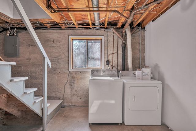 5918 Green Ridge RD, Roanoke, VA 24019