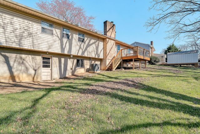 5918 Green Ridge RD, Roanoke, VA 24019