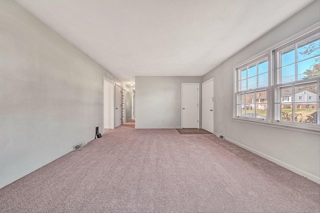 5918 Green Ridge RD, Roanoke, VA 24019