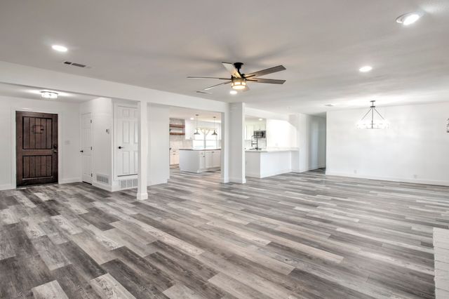 3884 E Lois Road, Sanger, TX 76266