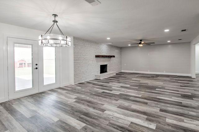 3884 E Lois Road, Sanger, TX 76266