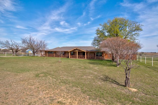 3884 E Lois Road, Sanger, TX 76266