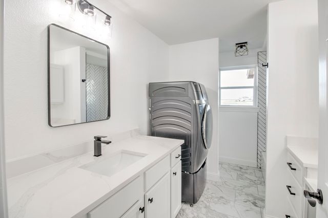 3884 E Lois Road, Sanger, TX 76266