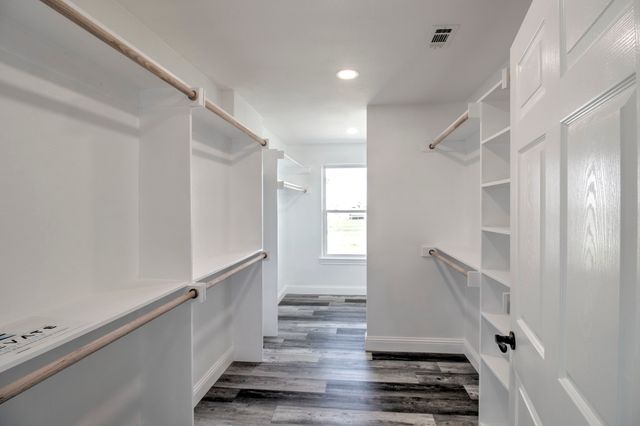 3884 E Lois Road, Sanger, TX 76266