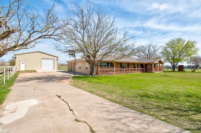 3884 E Lois Road, Sanger, TX 76266