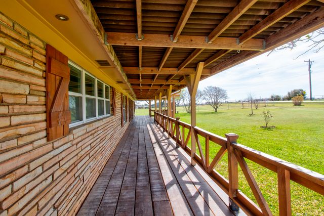 3884 E Lois Road, Sanger, TX 76266