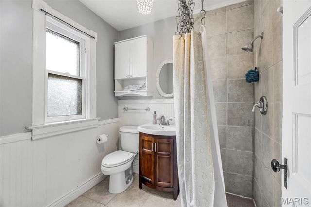 1216 N 5th Street, St Charles, MO 63301