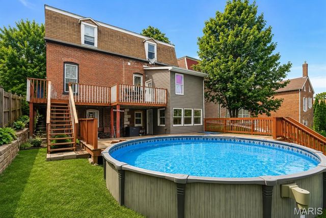 1216 N 5th Street, St Charles, MO 63301