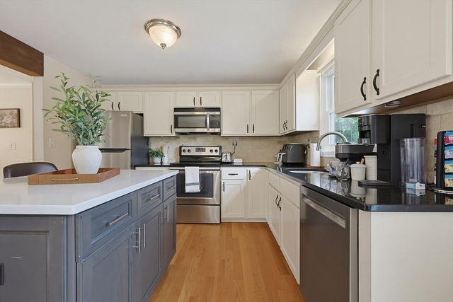 560 South Ave, Whitman, MA 02382