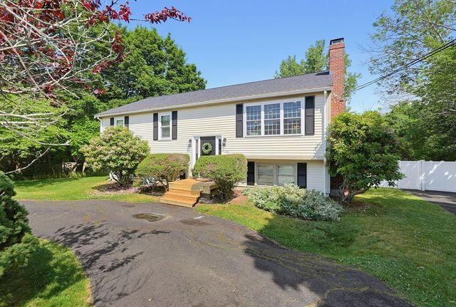 560 South Ave, Whitman, MA 02382