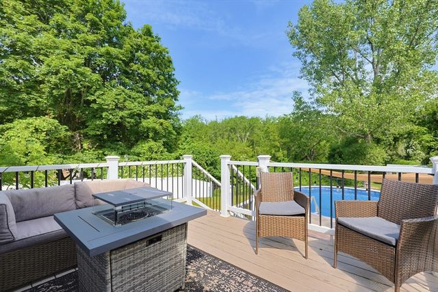 560 South Ave, Whitman, MA 02382