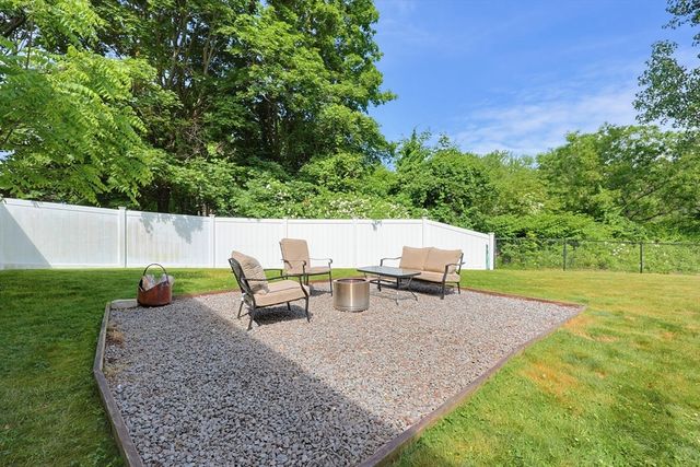 560 South Ave, Whitman, MA 02382