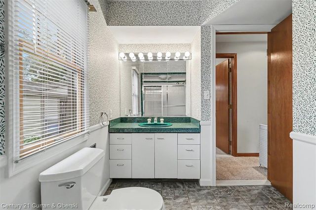 4437 Merrick Street, Dearborn Heights, MI 48125