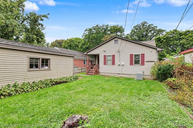 4437 Merrick Street, Dearborn Heights, MI 48125