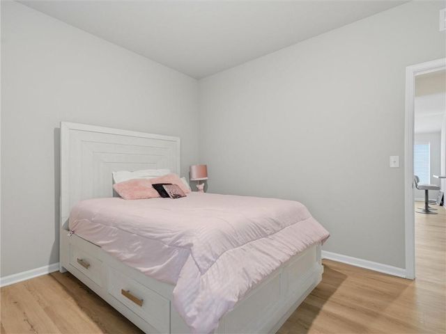 7920 SE 5th Terrace, Blue Springs, MO 64014