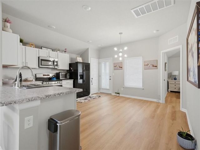 7920 SE 5th Terrace, Blue Springs, MO 64014