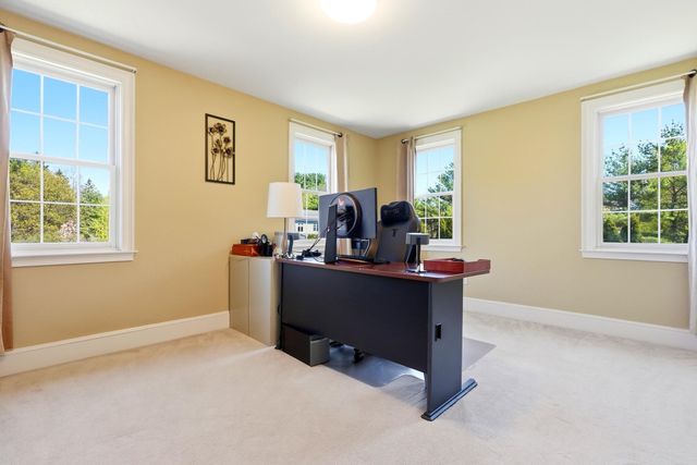 1 Village Ln, Littleton, MA 01460