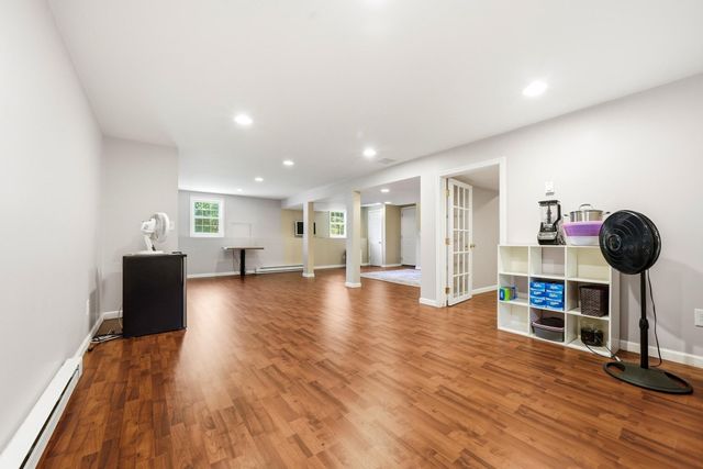 1 Village Ln, Littleton, MA 01460