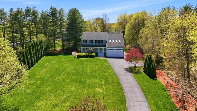 1 Village Ln, Littleton, MA 01460