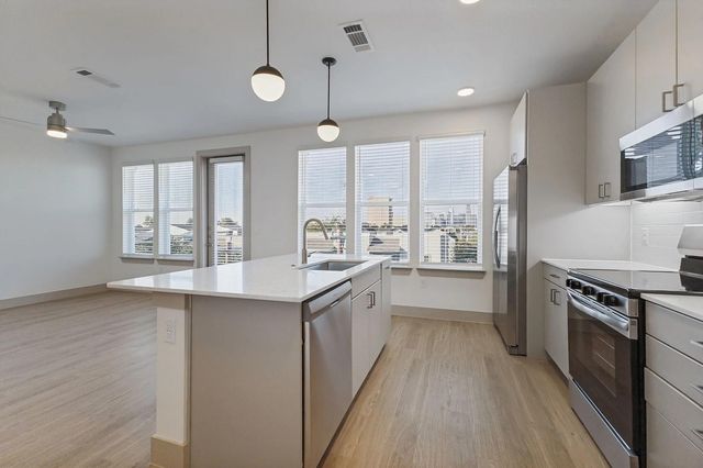 1506 N Prairie Avenue 208, Dallas, TX 75204