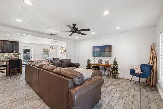 12414 FORT KING ROAD, Dade City, FL 33525