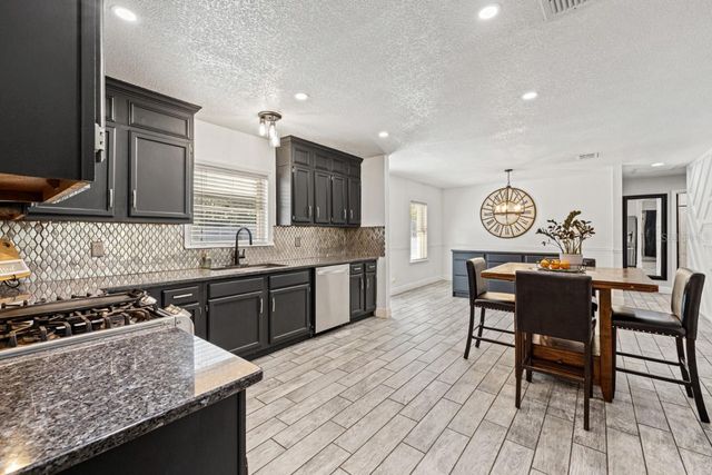 12414 FORT KING ROAD, Dade City, FL 33525