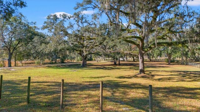 12414 FORT KING ROAD, Dade City, FL 33525