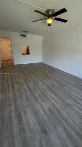 2790 NE 201st Ter H217, Aventura, FL 33180