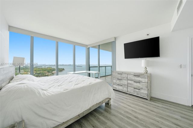601 NE 36th St 2707, Miami, FL 33137