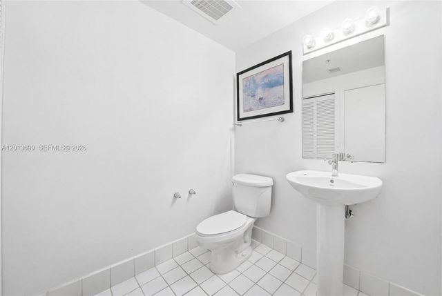 601 NE 36th St 2707, Miami, FL 33137