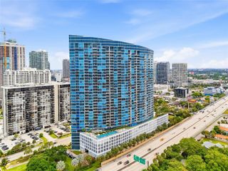 601 NE 36th St 2707, Miami, FL 33137