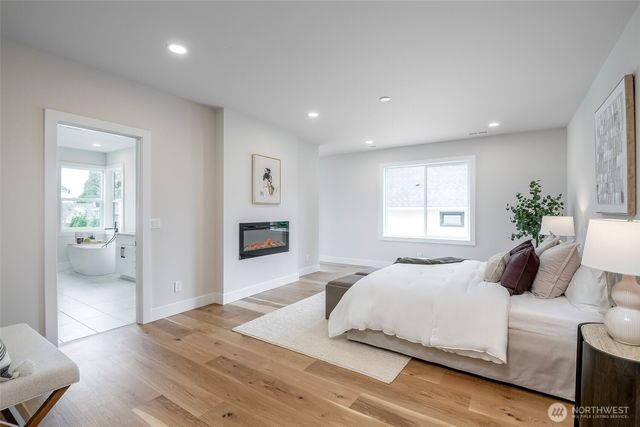 12648 NE 80th Street, Kirkland, WA 98033
