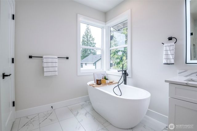 12648 NE 80th Street, Kirkland, WA 98033