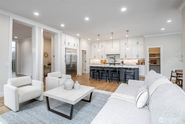 12648 NE 80th Street, Kirkland, WA 98033