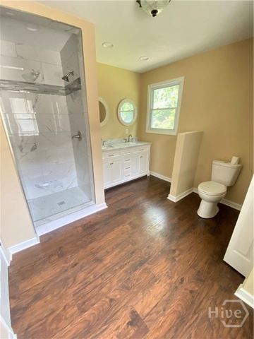 1302 E 70th Street, Savannah, GA 31404