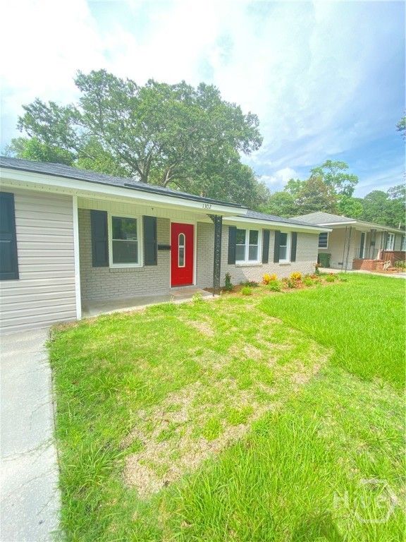 1302 E 70th Street, Savannah, GA 31404
