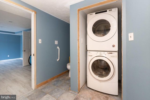 133 SHENELL DR, Mount Jackson, VA 22842