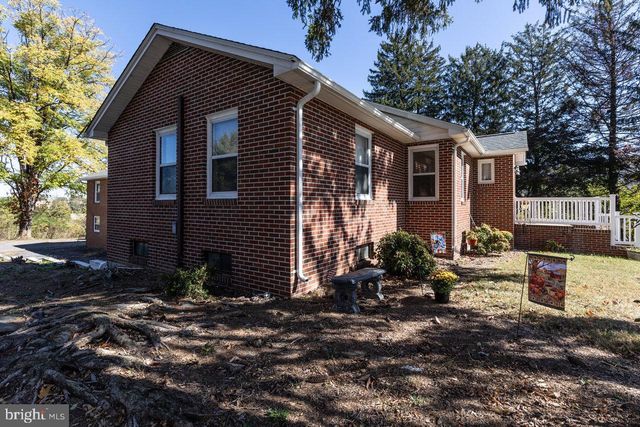 133 SHENELL DR, Mount Jackson, VA 22842