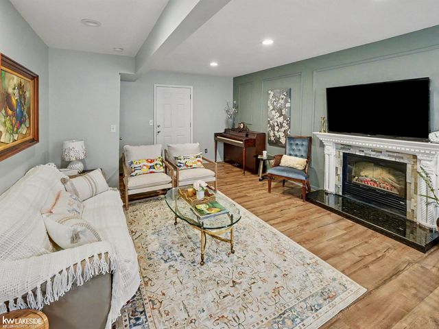 2747 Southlawn Street, Ypsilanti, MI 48197