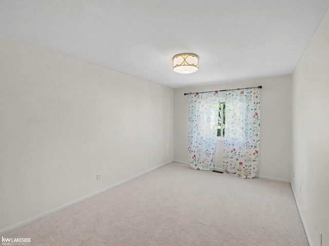 2747 Southlawn Street, Ypsilanti, MI 48197
