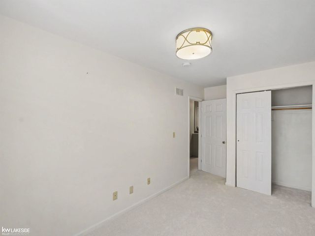 2747 Southlawn Street, Ypsilanti, MI 48197